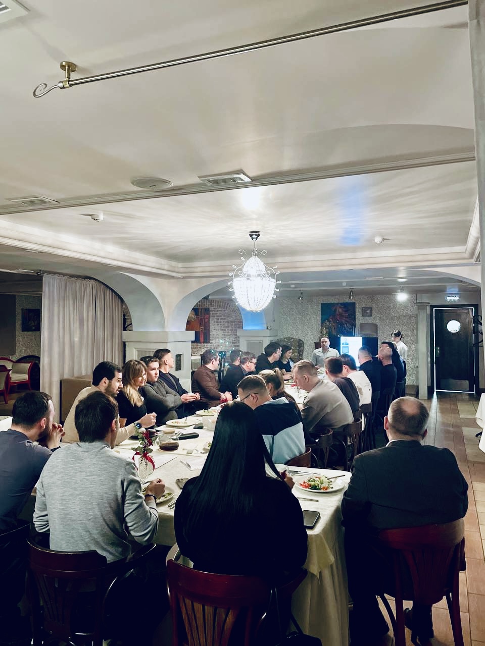 Контакт - билдинг